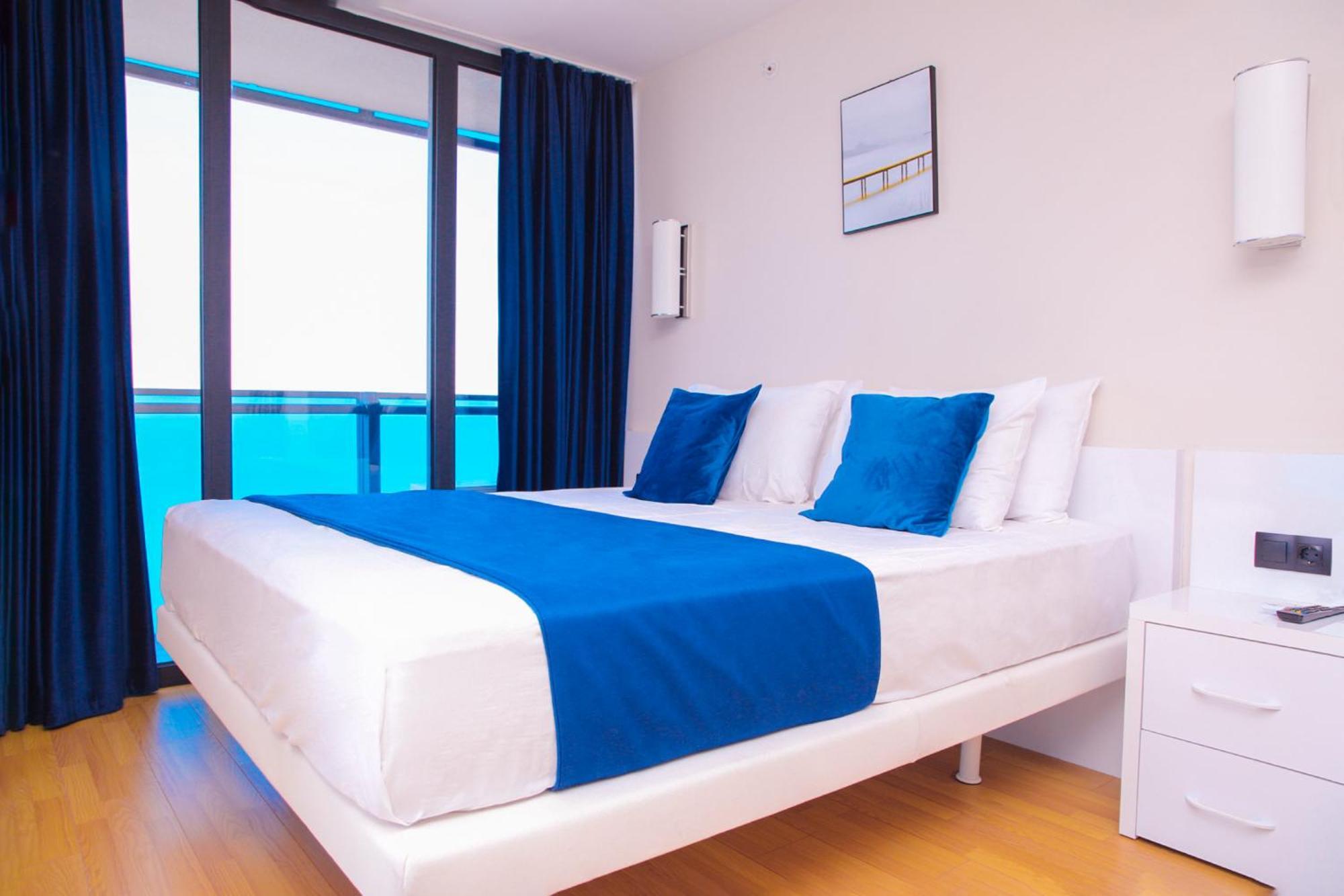 Relax And Unwind Premier Sea View Aparthotel In Μπατούμι Εξωτερικό φωτογραφία