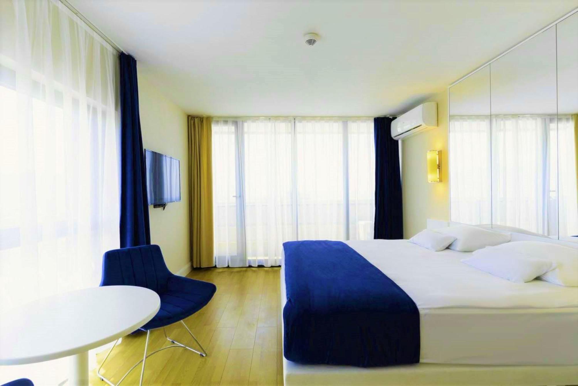 Relax And Unwind Premier Sea View Aparthotel In Μπατούμι Εξωτερικό φωτογραφία